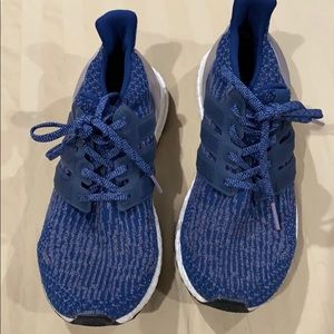 Blue Adidas Ultra boost women’s tennis.
